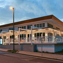 Bargara Beach Hotel, hotel sa Bargara