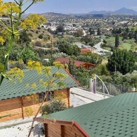 Happy Glamping Cy，Ayios Theodhoros的飯店