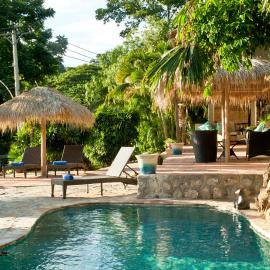 The Beach House, khách sạn ở Kep