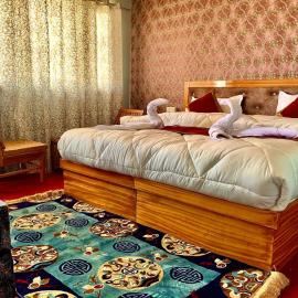 Mentsel Merak Pangong Lake, hotelli kohteessa Kakstet