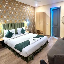Nidra Hotel near Yashobhoomi Sector 10, Dwarka,Delhi, hotel di New Delhi