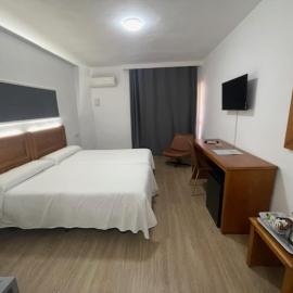 Hotel Anfora, hotel in Melilla