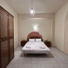 Wave Side Old Souk Batroun Guest House – hotel w mieście Al-Batrun