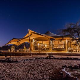 Desert Hills Glamping Camp, hotel u gradu 'Sesriem'