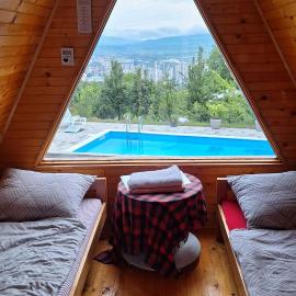 Sarajevo में, होटल Bungalovi Lana