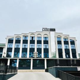 LidoLux, hotelli kohteessa Bălţi