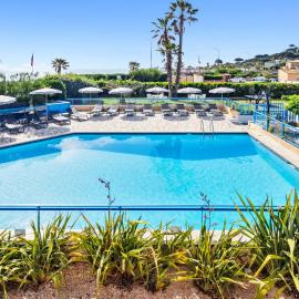 Hôtel La Nartelle, hotel a Sainte-Maxime