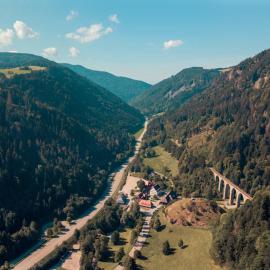 Hotel Hofgut Sternen - Ravennaschlucht, hotel v destinácii Breitnau