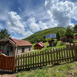 Katun Lanista-Kolibe Bogavac, hotell sihtkohas Mojkovac