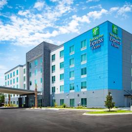 Holiday Inn Express & Suites Pensacola Airport North – I-10 by IHG, hotel Pensacolában