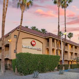 Best Western Plus Palm Desert Resort, hotel en Palm Desert