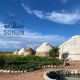 Bokonbayevo में, होटल Yurt camp Sonun