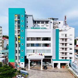 Tre Xanh Hotel, hotel di Pleiku