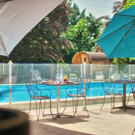 Kyriad Prestige Mulhouse - Basel, хотел в Сосайм