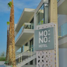 MONO ALEX Kallithea, отель в городе Калитеа (Халкидики)