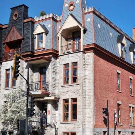 Auberge du Plateau, hotel v Montrealu