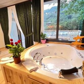 Ayder Vip River, hotel u gradu 'Ardeşen'
