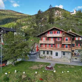 Hotel Alpenblick, hotel in Zeneggen