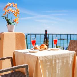 Hotel Rivamare, hotelli kohteessa Ischia Town
