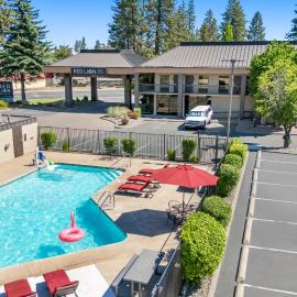 Red Lion Inn & Suites Deschutes River - Bend, hotel in Bend