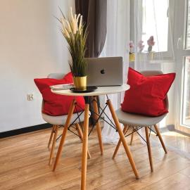 Best 1 Room Condo in Warszawa Center, hotel sa Warsaw