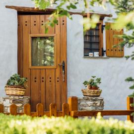 Karaiskos Agritourism Farm, hotel in Portaria