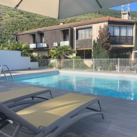 Hôtel Pyrène, hotel a Foix