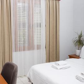 Homelike Guest house, отель в Кирении
