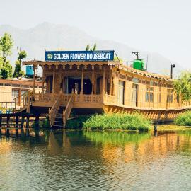 Golden Flower Heritage Houseboats, hotel a Srinagar