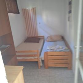 Viesnīca Családi Apartman Badacsonytomaj pilsētā Badačoņtomaja
