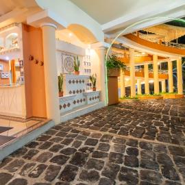 Gran Karmel Hotel, hotel em Santa Cruz Muluá