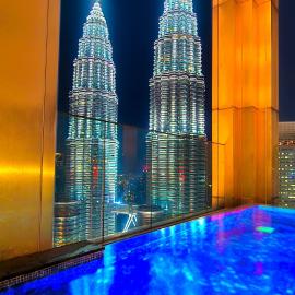 Crown Suites Tropicana KLCC by Almohit、クアラルンプールのホテル