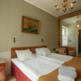 Guesthouse Kadrina Mõis, hotel en Kadrina
