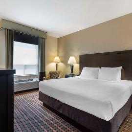 Best Western Pacific Inn, хотел в Вeрнoн