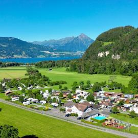 Camping Lazy Rancho - Eiger - Mönch - Jungfrau - Interlaken, hotel u gradu Interlaken