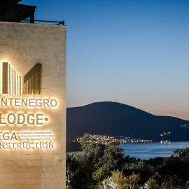 Tivat में, होटल Montenegro Lodge