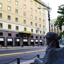 Hotel Naples, hotel v Neapoli