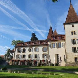 Schloss Münchenwiler, khách sạn ở Murten