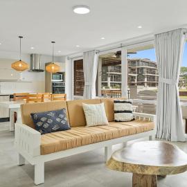 Modern & Stylish 2BR Condo C11 at Playa Venao, hotel a Playa Venao