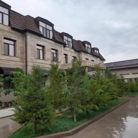 Hotel KREZ، فندق في كيزيلوردا