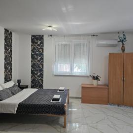 Apartmani Royal Residence、ゴルバッツのホテル