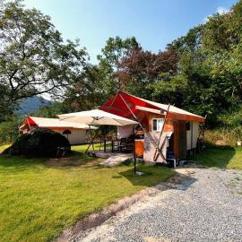 Pocheon Sanjeong Hosoo Glamping, hotell i Pocheon