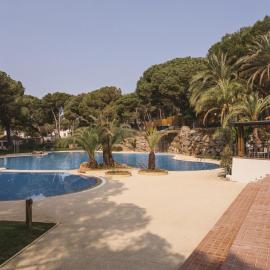 wecamp Cala Montgó، فندق في لاسكالا