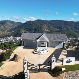Pousada & Hotel Fazenda Segredo Das Águas, hotel i Alto Caparao