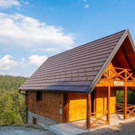 Brvnara Tarski pogled, hotel a Bajina Bašta