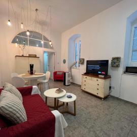 Budget-friendly 1BR in the city center, hotel em Gibraltar