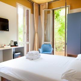 cvm 19, hotel a Milano