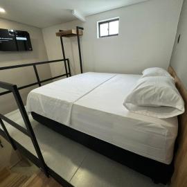 Hotel La Fábrica cerca al aeropuerto, hotell i Palmira