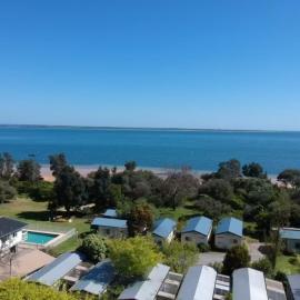 Beach Park Phillip Island - Cabins: Cowes şehrinde bir otel