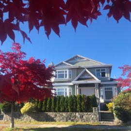 7 Bedrooms in the Heart of Vancouver, hotel in Vancouver